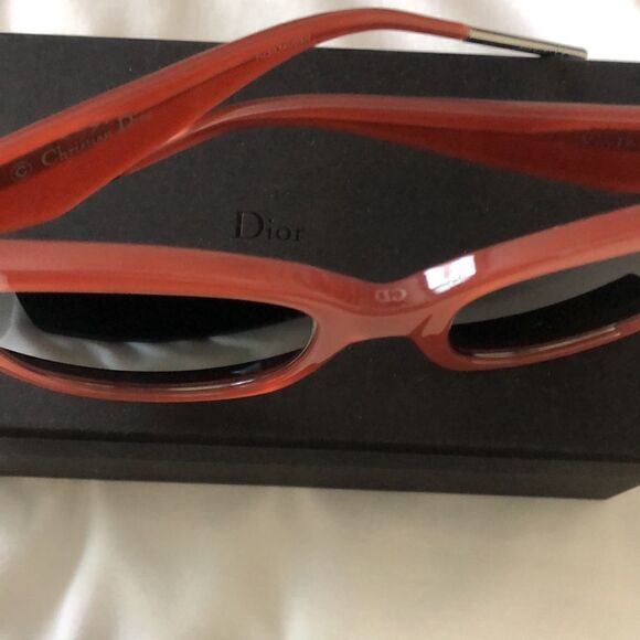 CHRISTIAN DIOR SUNGLASSES NEW IN BOX + CASE - Picture 6 of 11